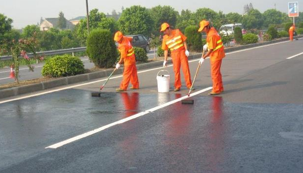 噴涂速凝防水涂料的優(yōu)勢有哪些 噴涂速凝防水涂料的優(yōu)勢有哪些